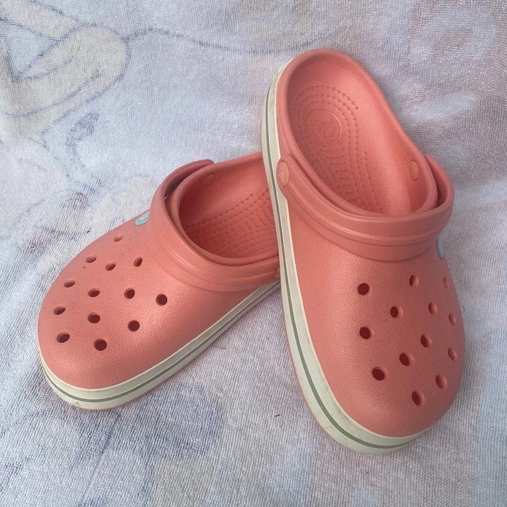 Women crocs 6